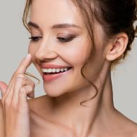 Élément de menu Rhinoplastie et nez